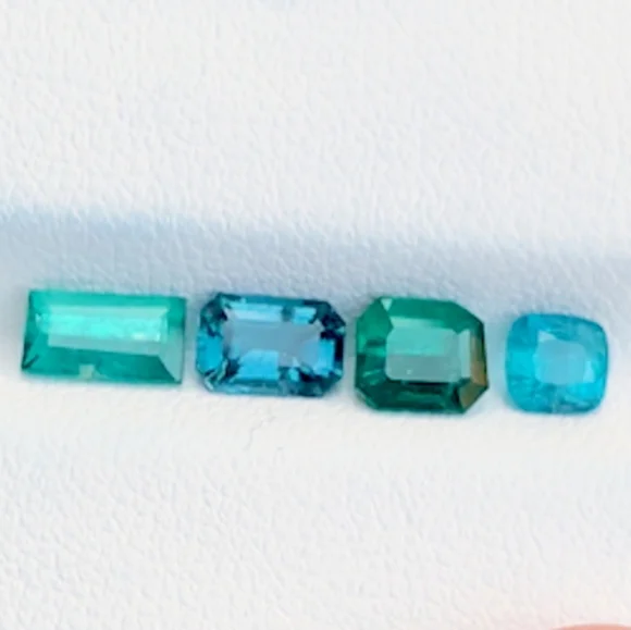 Tourmaline (Paraiba?) Parcel - Picture 6 of 6